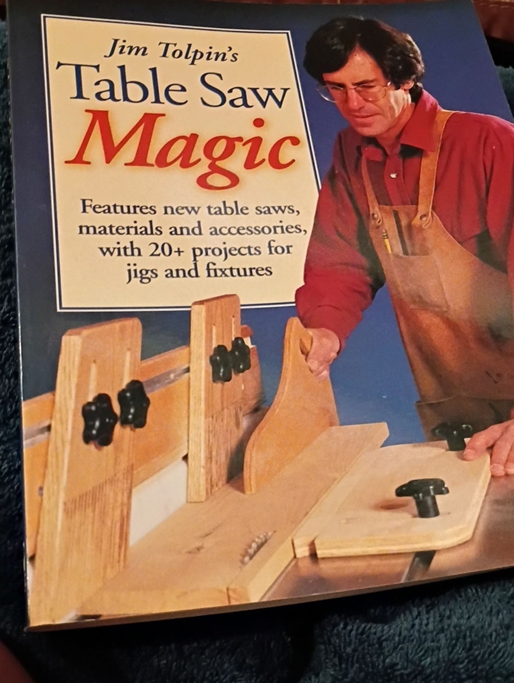 Table Saw Magic Woodworking Guide - Red Cover